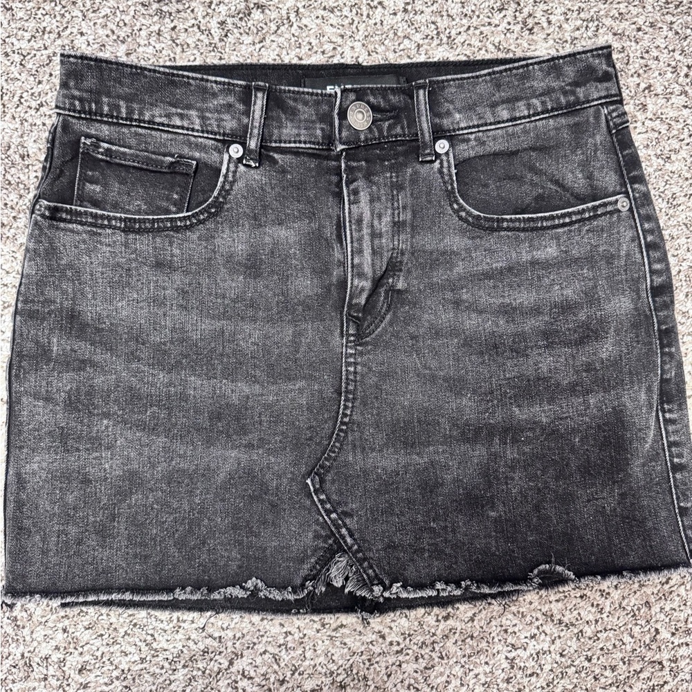 Express Black Faded Denim Stretch Mid Rise Straight Mini Jeans Skirt 4 Size